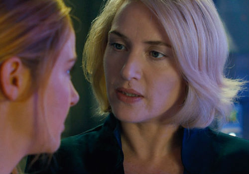 What should be a high stakes dramatic tete-a-tete between two powerful adversaries, Tris and Jeanine Matthews, comes across as rather more perfunctory than gripping (image via Divergent official movie site)