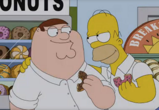 Peter and Homer bond, temporarily at least, over donuts (Video screenshot by Anthony Domanico/CNET (c) Fox)