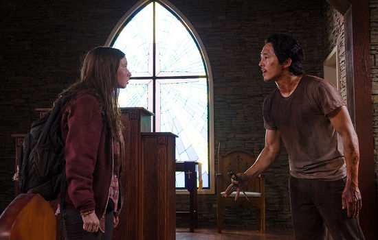 Bonding once again in the face of adversity Enid and Glenn are a two person save Maggie raiding party (image courtesy AMC)