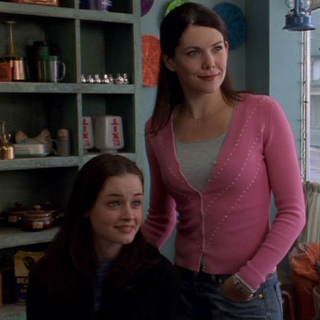 "Are you my new daddy?" Tag-teaming as perfectly as ever, Lorelai and Rory see off a weirdly-persistent flirty guy in Luke's cafe (image courtesy Gilmore Girls)