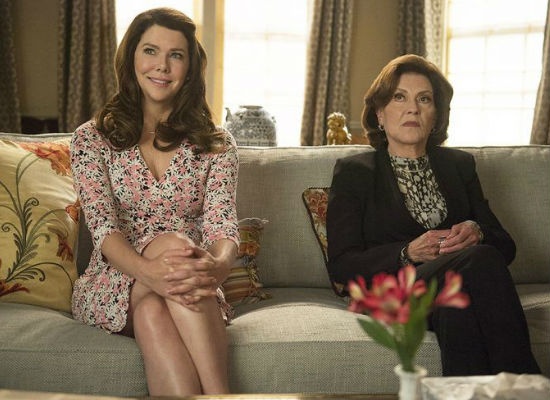 Lorelai and Emily in their very own psychiatric hell (image courtesy Warner Bros)